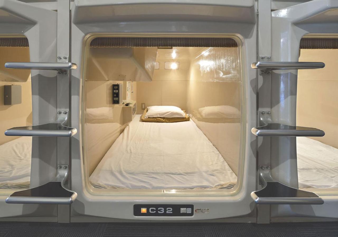 Capsule And Sauna Rosco Токио Екстериор снимка