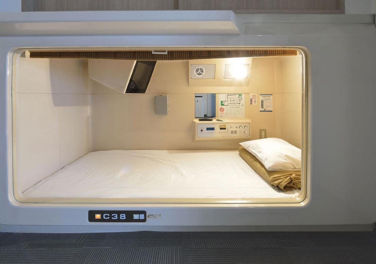 Capsule And Sauna Rosco Токио Екстериор снимка
